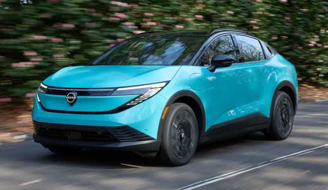 2026 Nissan Leaf: Şık Arka Lambalar Yok