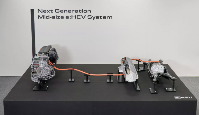 Honda Hibrit Sistemleriyle 2030 Hedeflerine Yöneliyor