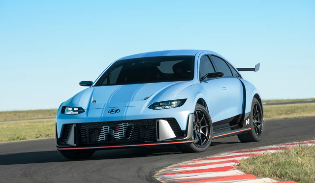 Hyundai Ioniq 6 N: Yüksek Performanslı Elektrikli Sedan