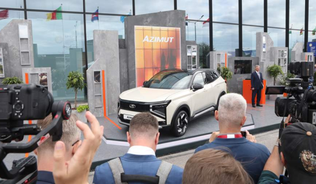 Lada Azimut: Yeni SUV Modeli St. Petersburg’da Tanıtıldı